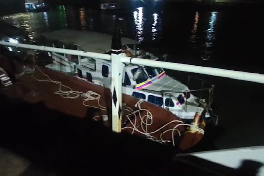 Boat from Kuwait arrives in Mumbai: Case registered against 3 persons on board